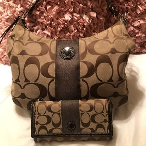 Coach monogram purse and wallet set👜👜